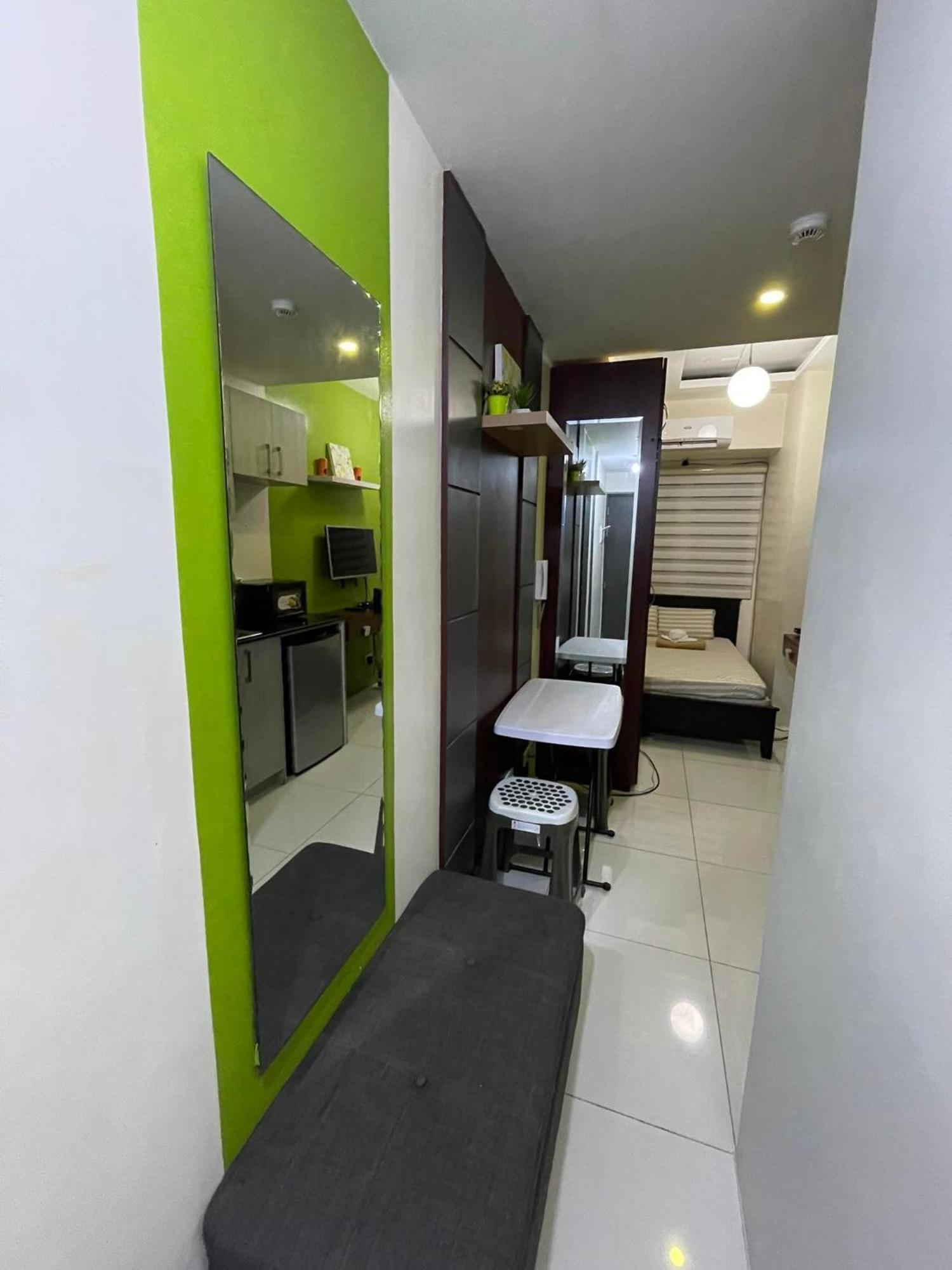 Green Residences Stays By Pbyy Manila Exteriör bild